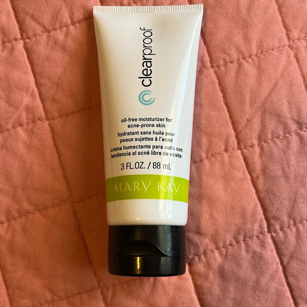Mary Kay clear proof, oil free moisturizer for acne prone skin 3 oz tube new